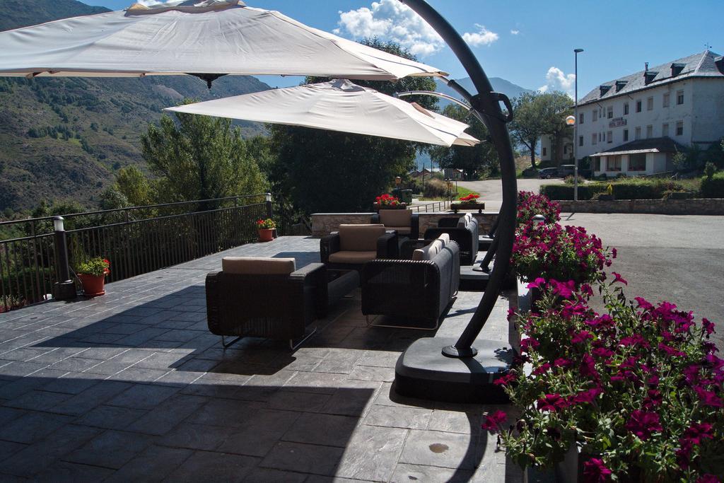 Hotel La Morera Valencia D'Aneu Luaran gambar