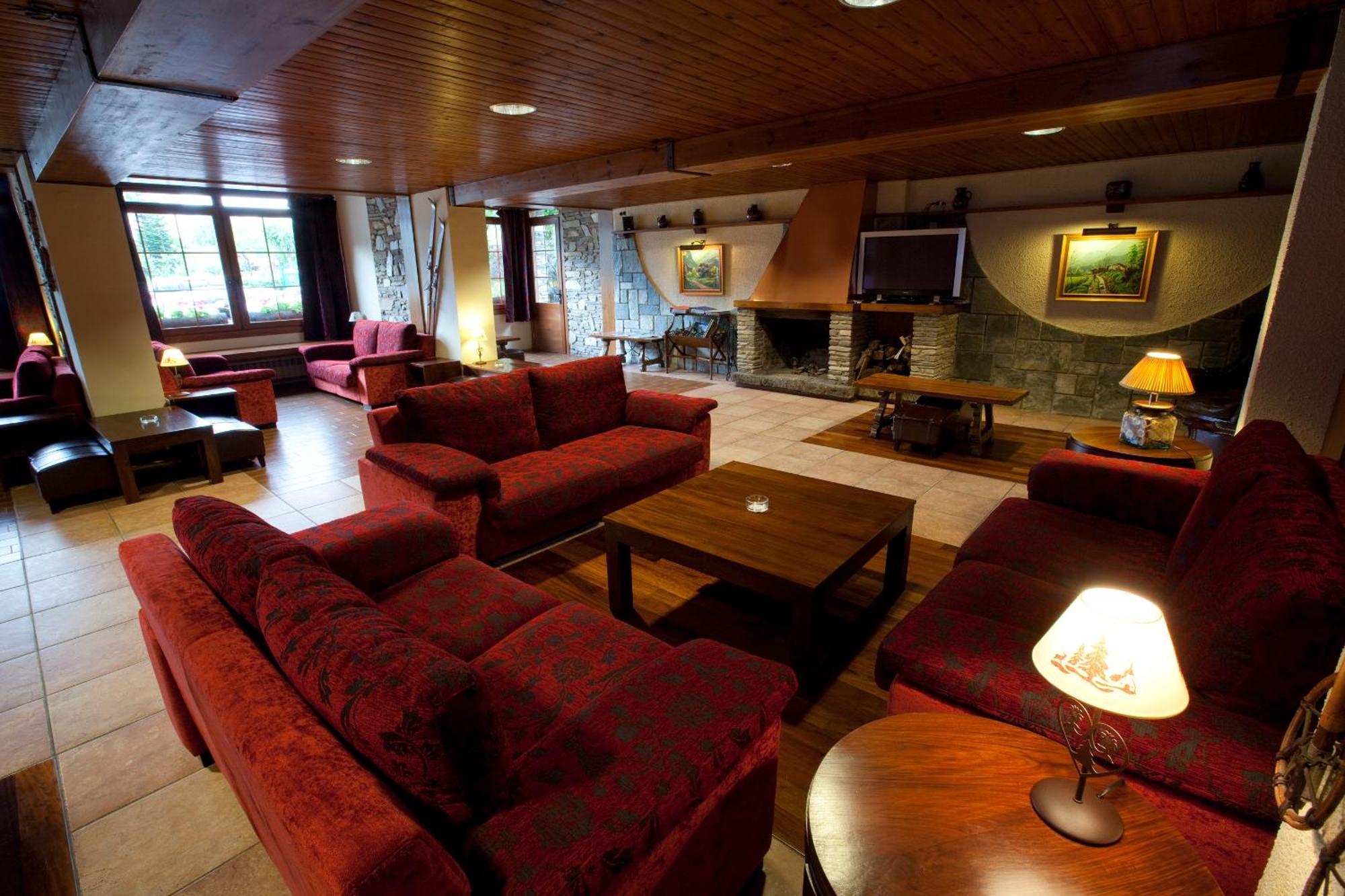 Hotel La Morera Valencia D'Aneu Luaran gambar