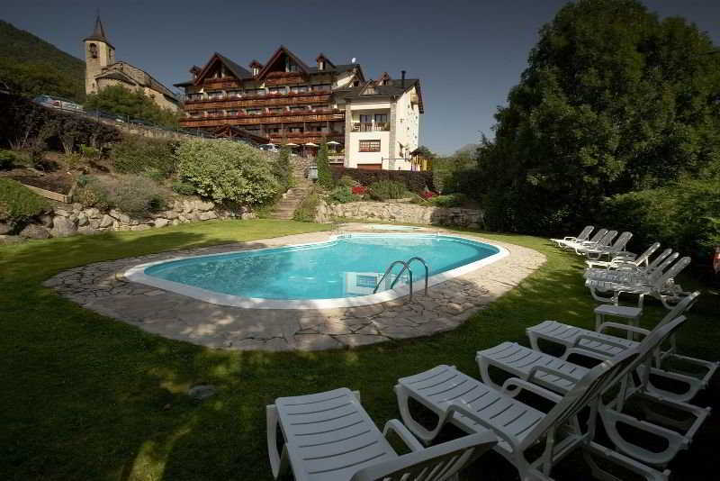 Hotel La Morera Valencia D'Aneu Luaran gambar
