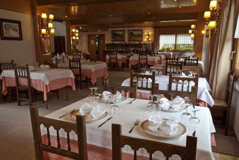 Hotel La Morera Valencia D'Aneu Luaran gambar