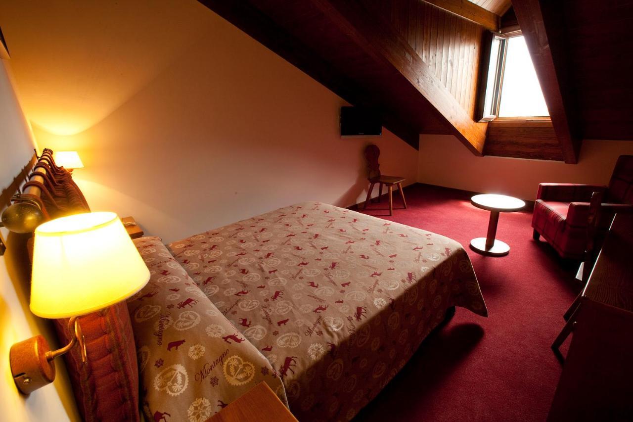 Hotel La Morera Valencia D'Aneu Luaran gambar